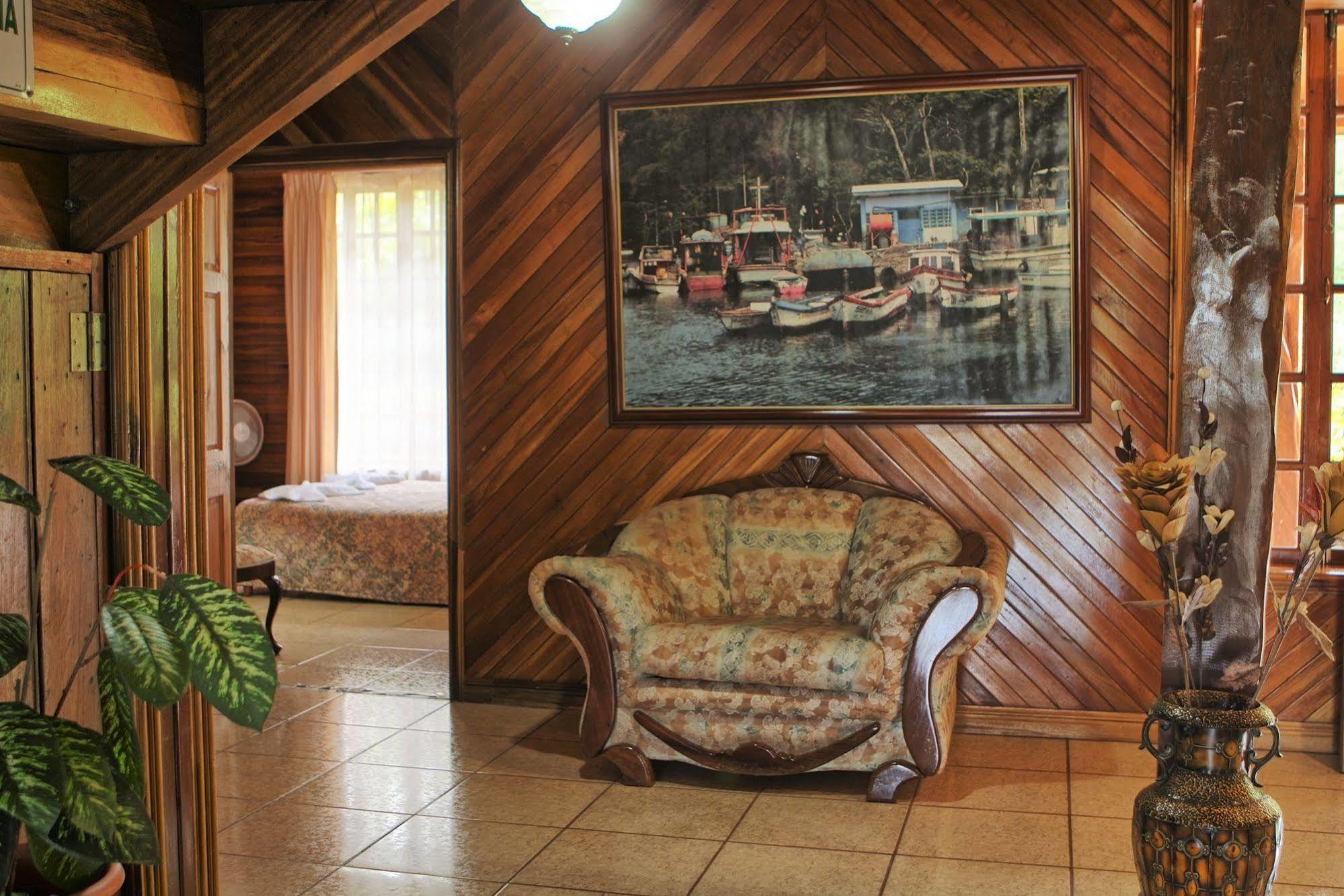 Santa Elena Lodge Cuajiniquil Exterior foto