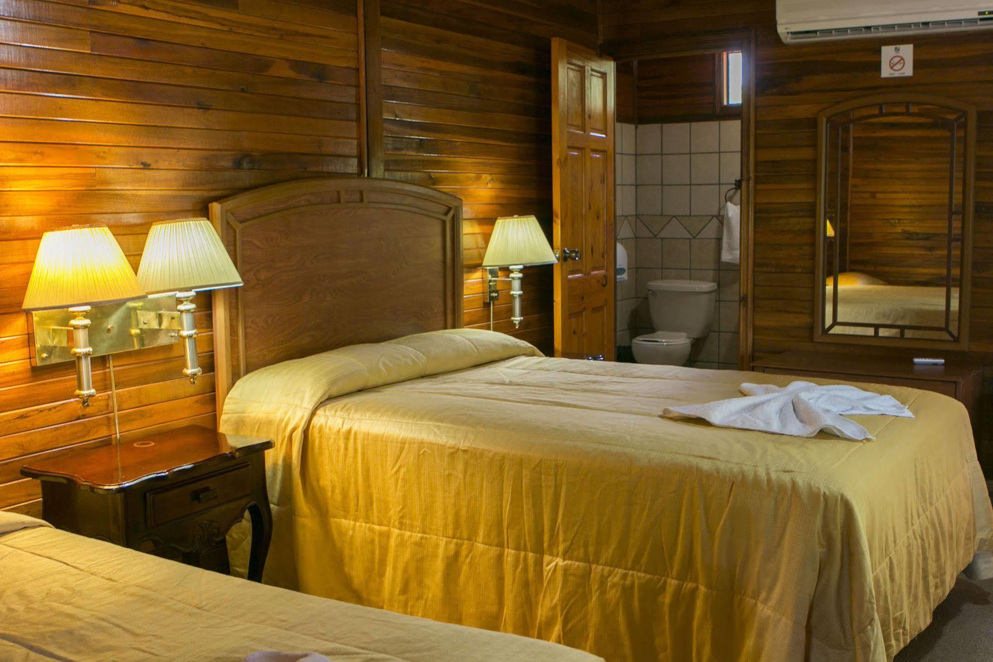Santa Elena Lodge Cuajiniquil Exterior foto